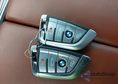 2021 BMW 840I Gran Coupe xDrive z USA, uszkodzony, nr VIN WBAGV4C09MCE95094